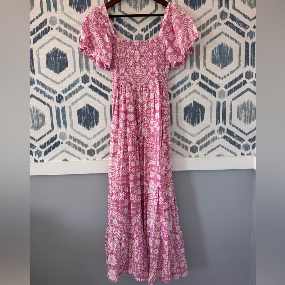 Beyond by Vera Maxi